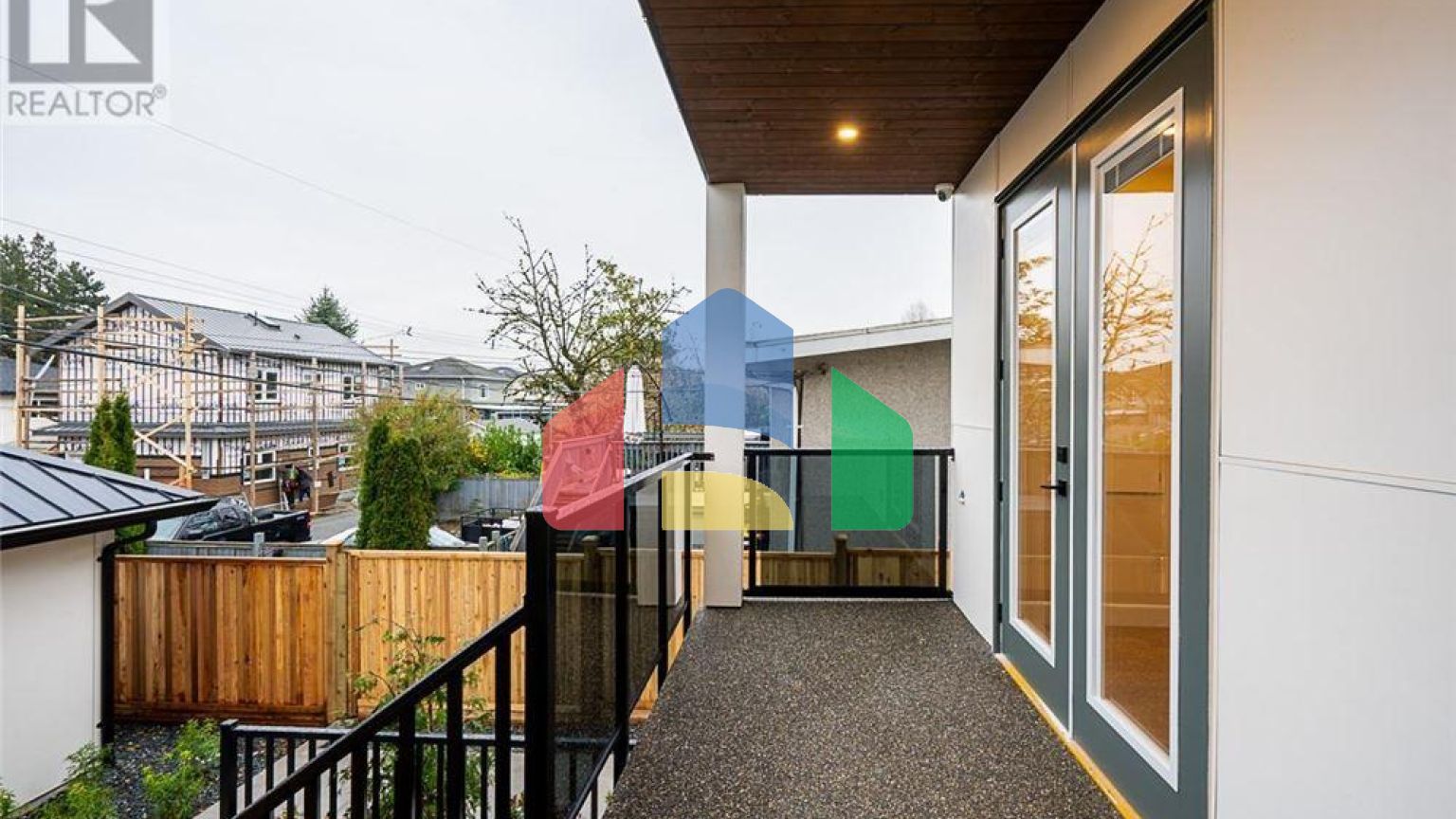 Residential - Condo/Apartment - Vancouver, Canada - Canada