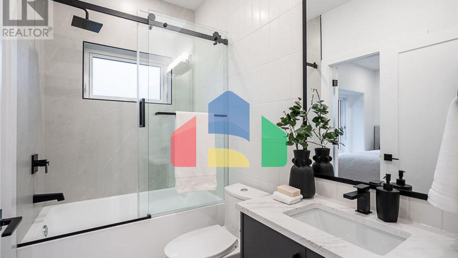 Residential - Condo/Apartment - Vancouver, Canada - Canada