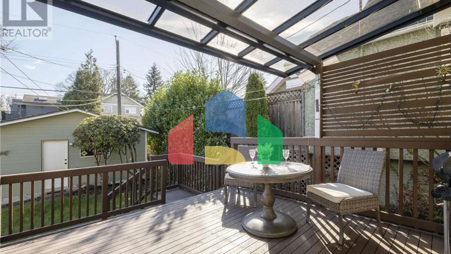 Residential - Single Family Home - Vancouver, Canada - Canada