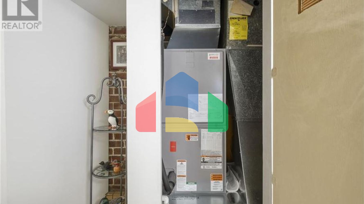 Residential - Single Family Home - Vancouver, Canada - Canada