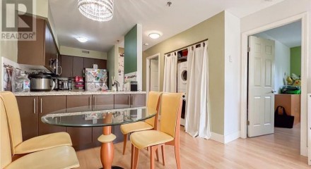 Residential - Condo/Apartment - Vancouver, Canada - Canada