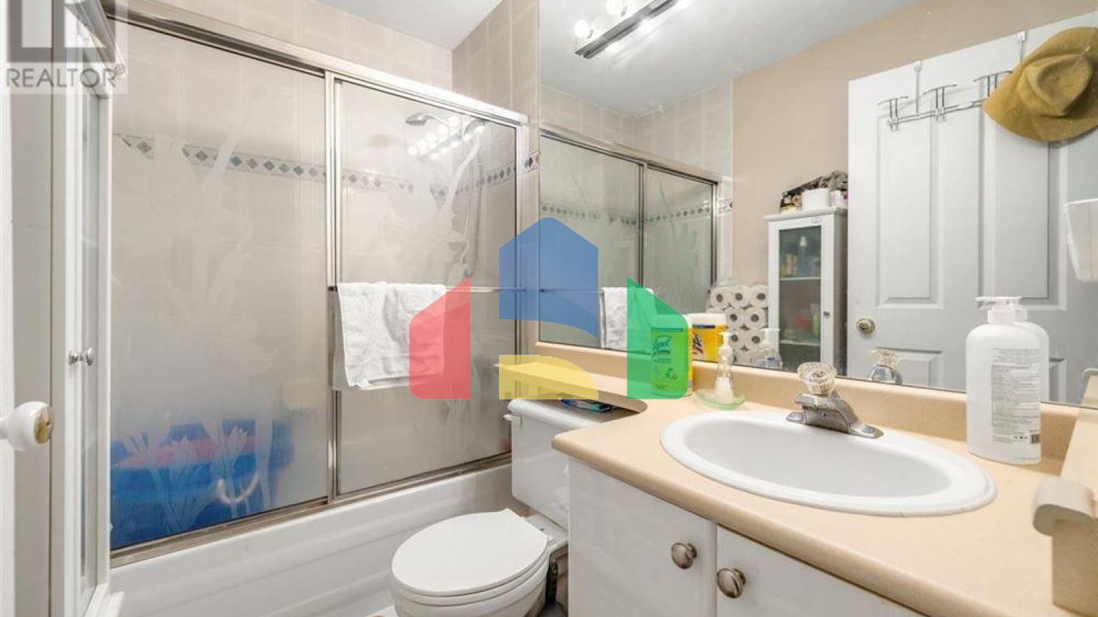 Residential - Single Family Home - Vancouver, Canada - Canada