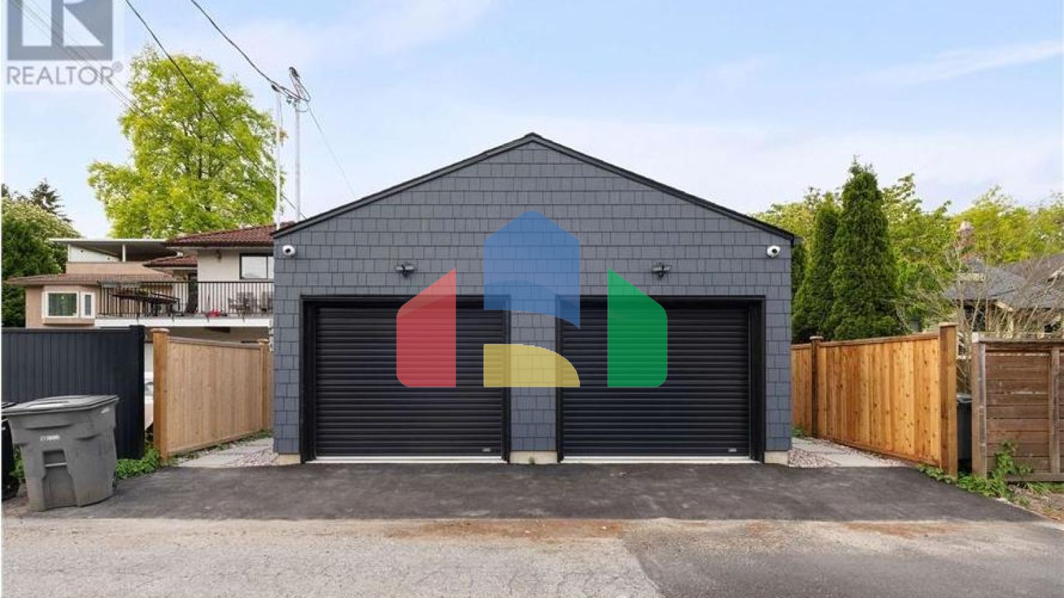 Residential - Condo/Apartment - Vancouver, Canada - Canada