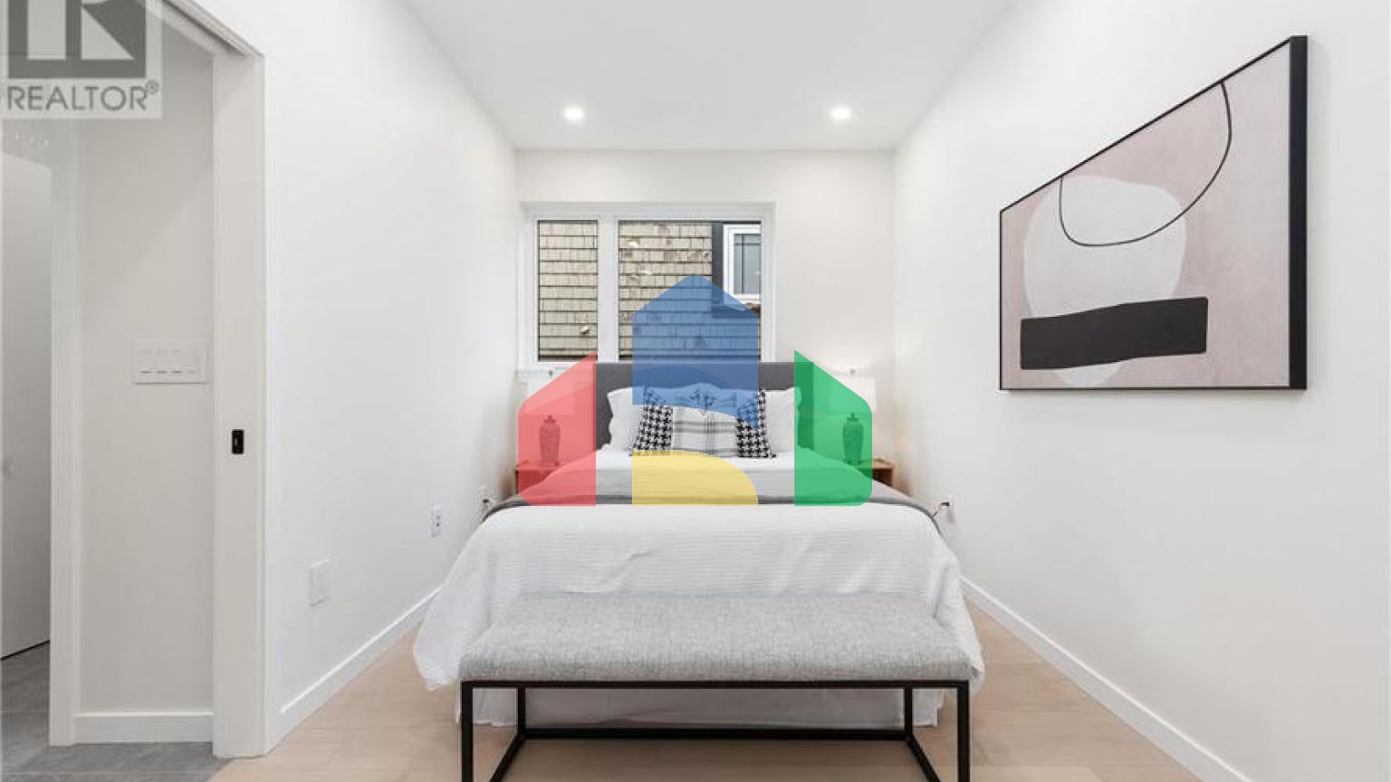 Residential - Condo/Apartment - Vancouver, Canada - Canada