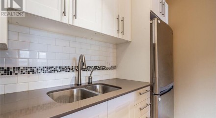 Residential - Condo/Apartment - Vancouver, Canada - Canada
