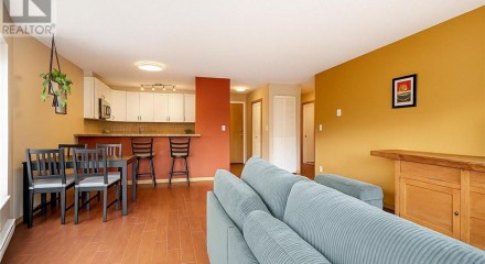 Residential - Condo/Apartment - Vancouver, Canada - Canada