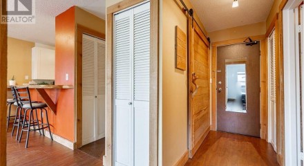 Residential - Condo/Apartment - Vancouver, Canada - Canada