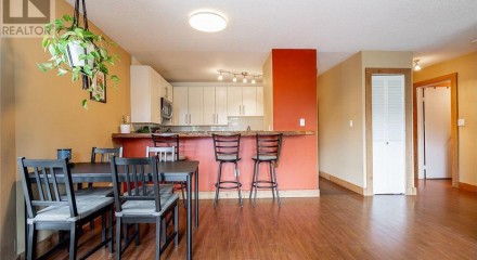 Residential - Condo/Apartment - Vancouver, Canada - Canada