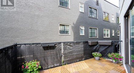 Residential - Condo/Apartment - Vancouver, Canada - Canada