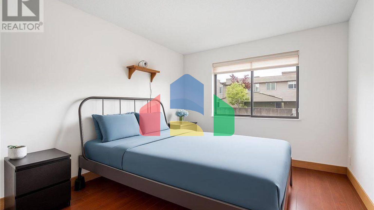 Residential - Condo/Apartment - Vancouver, Canada - Canada