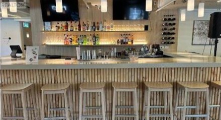 Commercial - Commercial/Retail - Vancouver, Canada - Canada