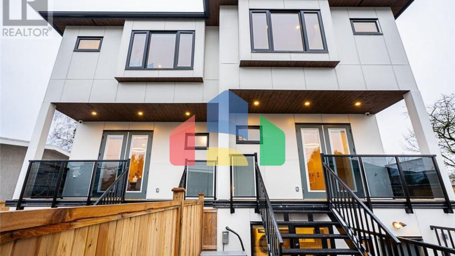 Residential - Condo/Apartment - Vancouver, Canada - Canada