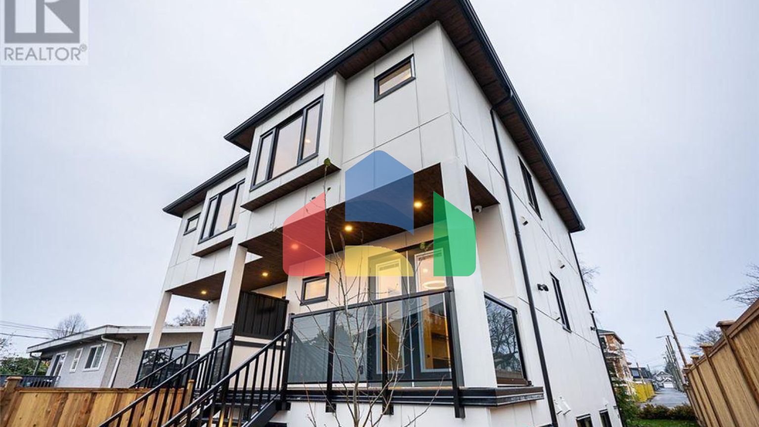 Residential - Condo/Apartment - Vancouver, Canada - Canada