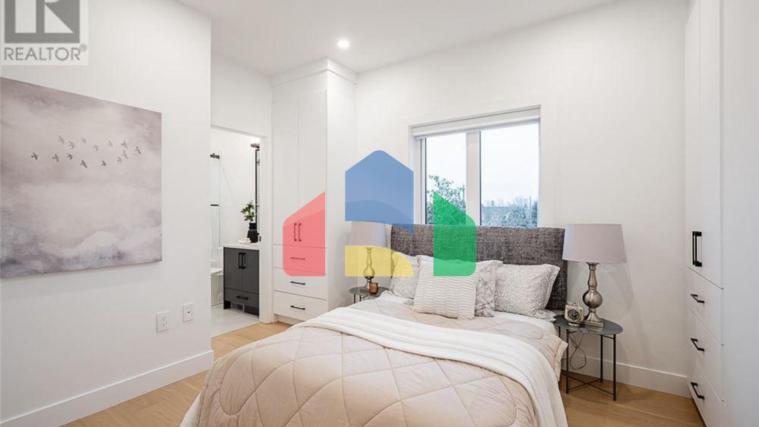 Residential - Condo/Apartment - Vancouver, Canada - Canada