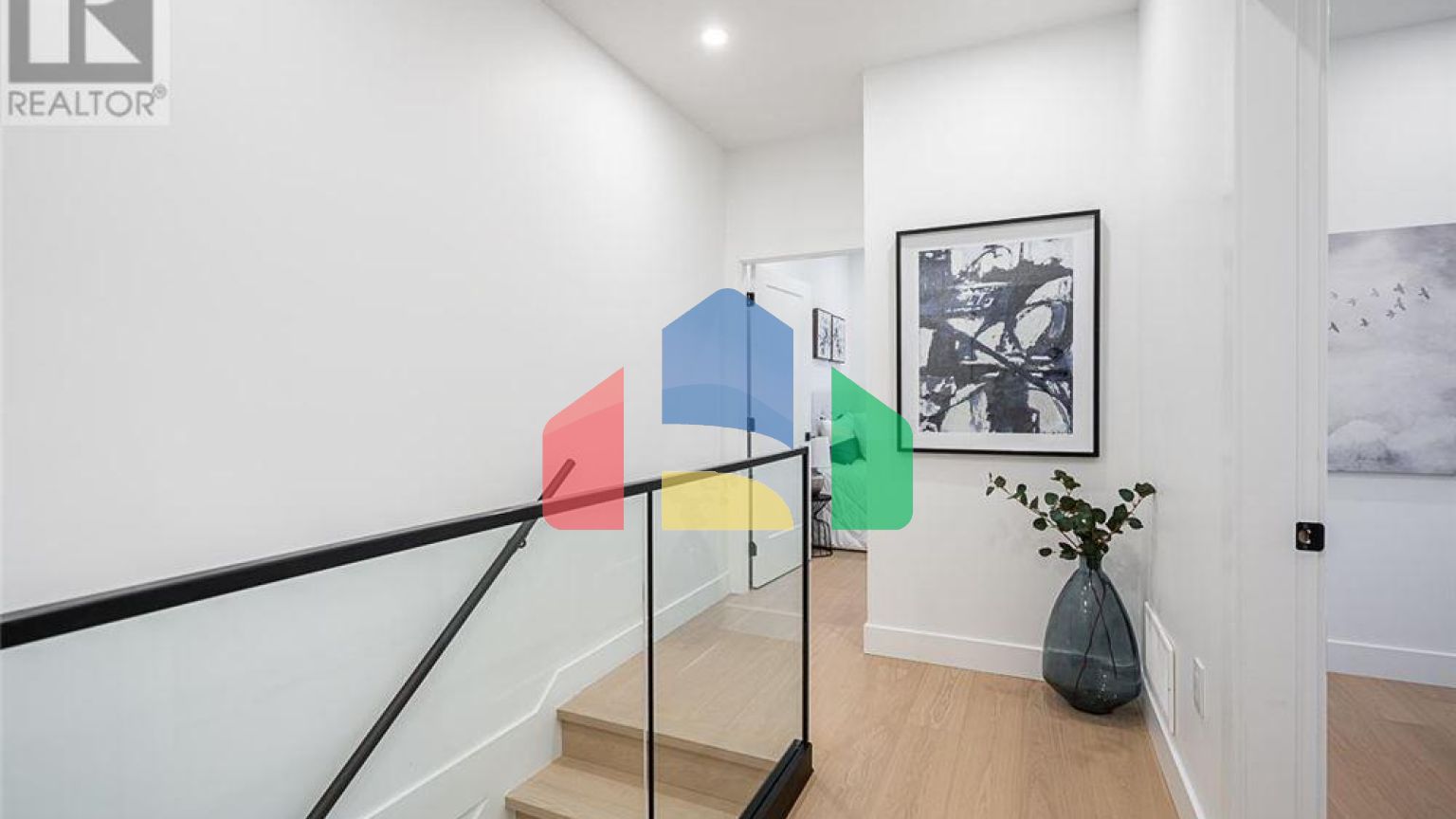 Residential - Condo/Apartment - Vancouver, Canada - Canada