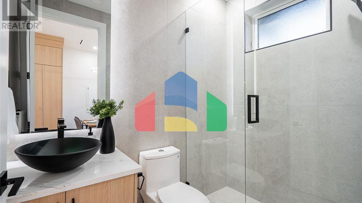 Residential - Condo/Apartment - Vancouver, Canada - Canada