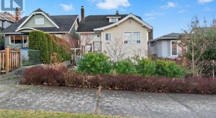 Residential - Single Family Home - Vancouver, Canada - Canada