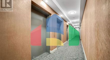 Residential - Condo/Apartment - Vaughan, Canada - Canada