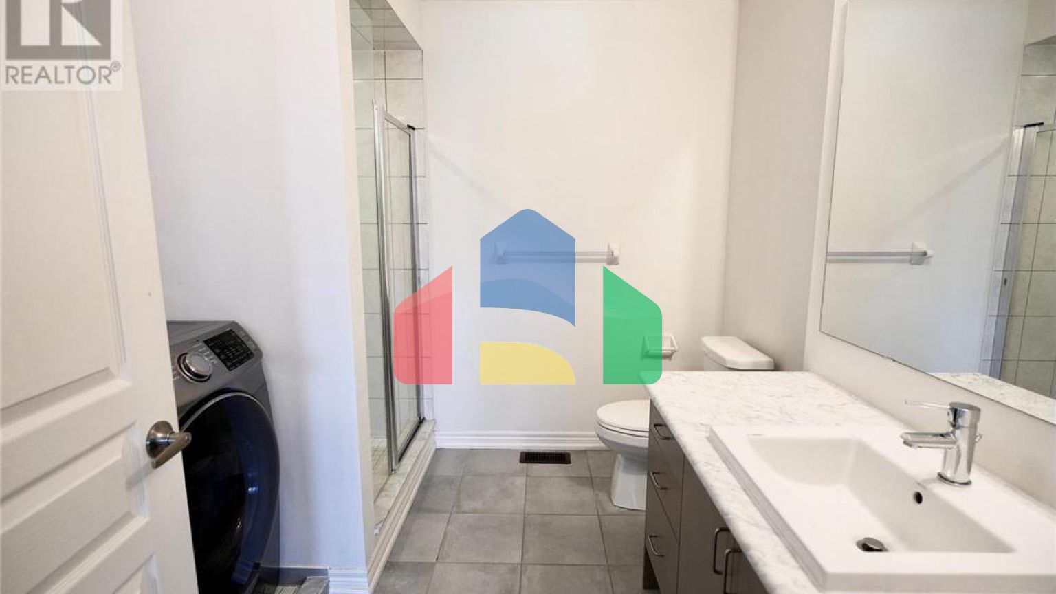 Residential - Single Family Home - Vaughan, Canada - Canada