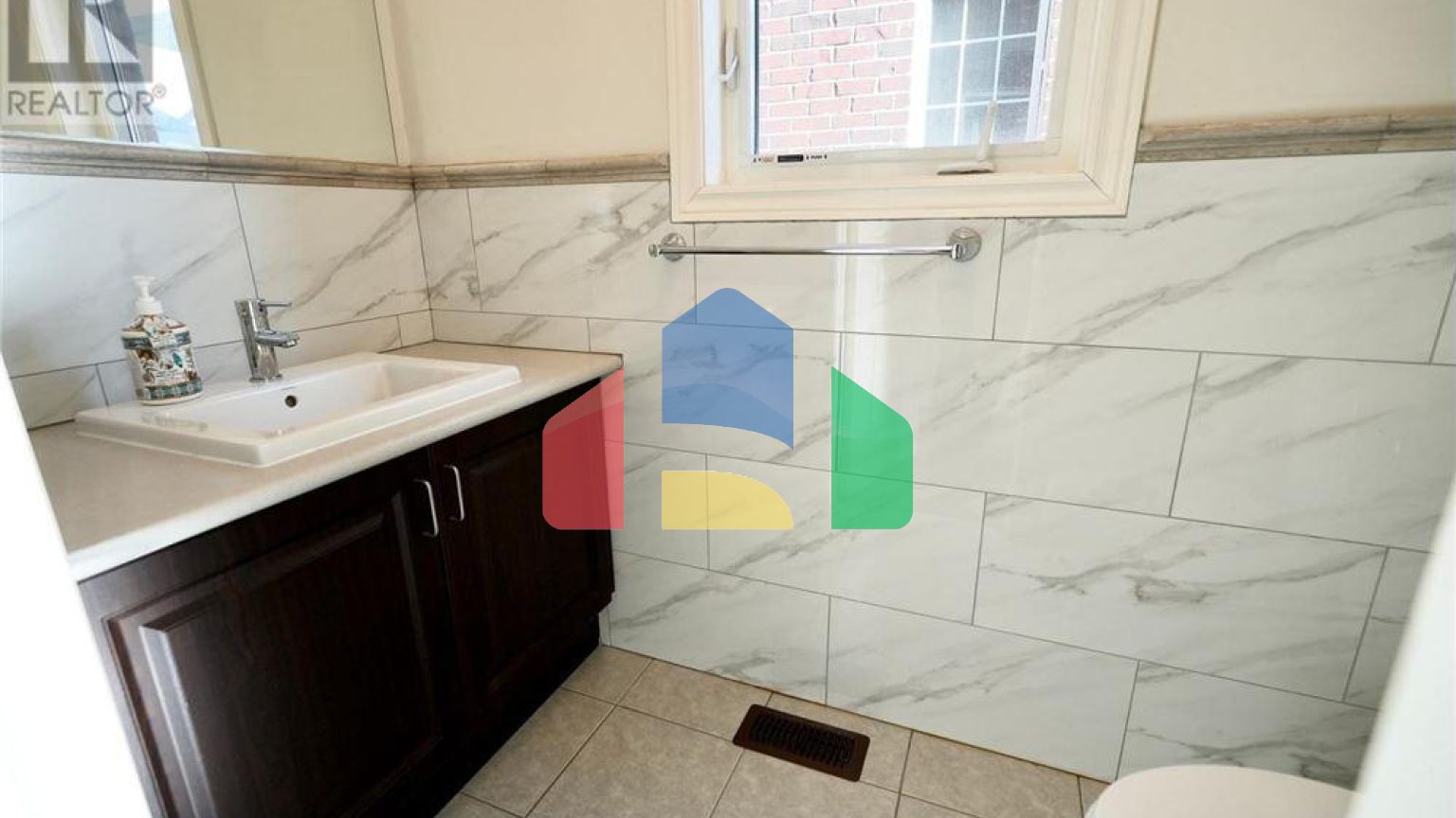 Residential - Single Family Home - Vaughan, Canada - Canada