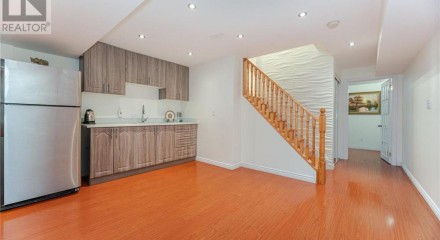 Residential - Single Family Home - Vaughan, Canada - Canada