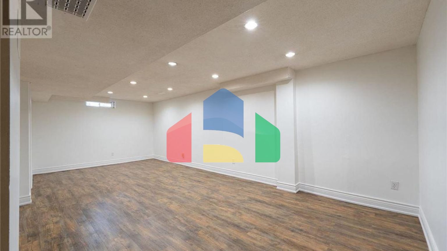 Residential - Single Family Home - Vaughan, Canada - Canada