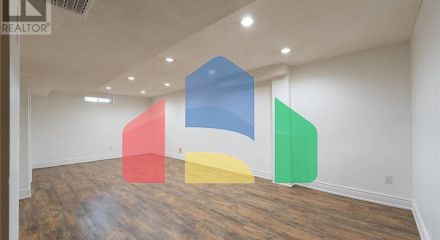 Residential - Single Family Home - Vaughan, Canada - Canada