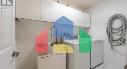 Residential - Single Family Home - Vaughan, Canada - Canada