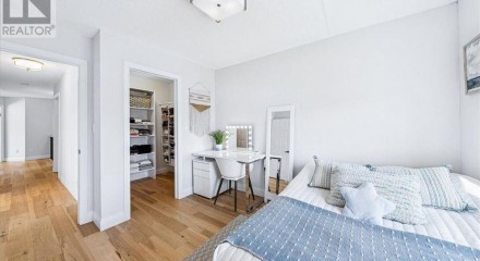 Residential - Single Family Home - Vaughan, Canada - Canada