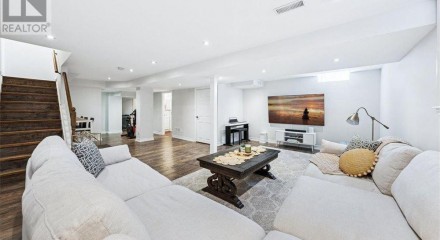 Residential - Single Family Home - Vaughan, Canada - Canada
