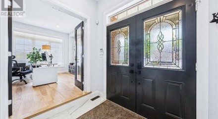 Residential - Single Family Home - Vaughan, Canada - Canada
