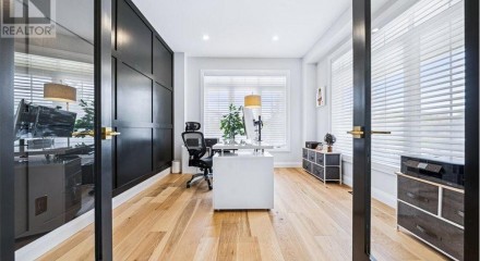 Residential - Single Family Home - Vaughan, Canada - Canada