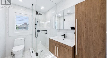 Residential - Single Family Home - Vaughan, Canada - Canada