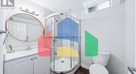 Residential - Single Family Home - Vaughan, Canada - Canada