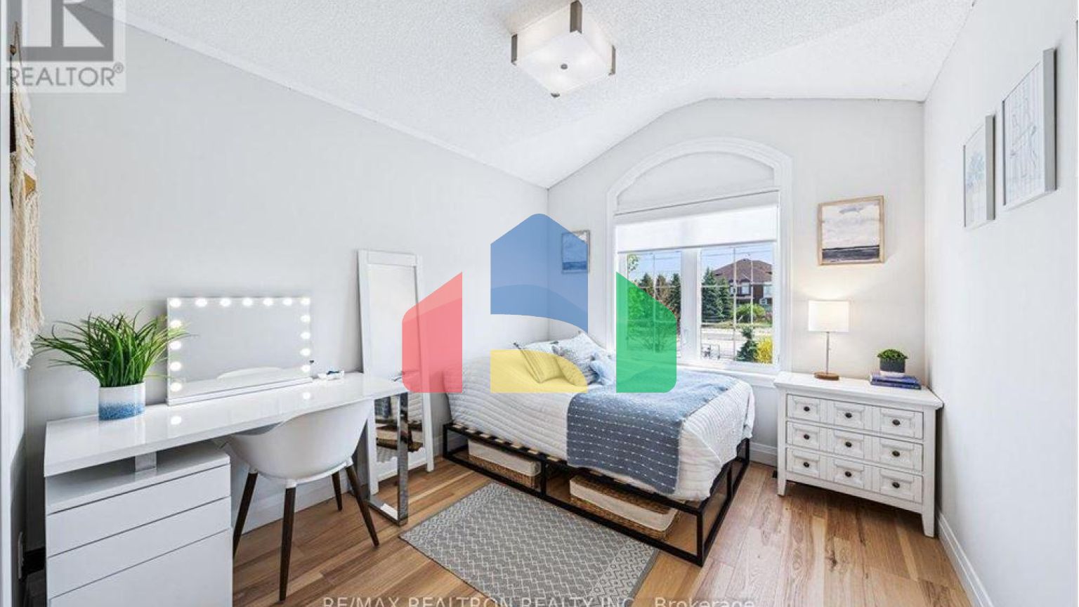 Residential - Single Family Home - Vaughan, Canada - Canada