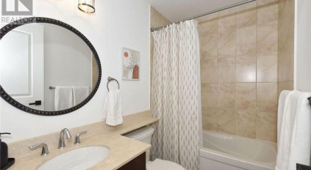 Residential - Condo/Apartment - Vaughan, Canada - Canada