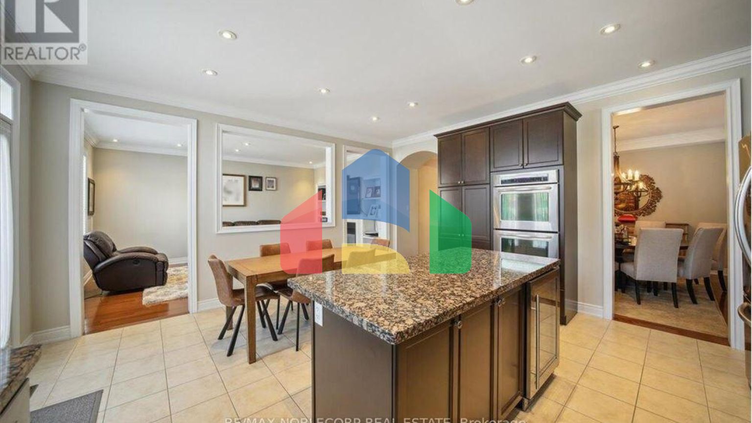 Residential - Single Family Home - Vaughan, Canada - Canada