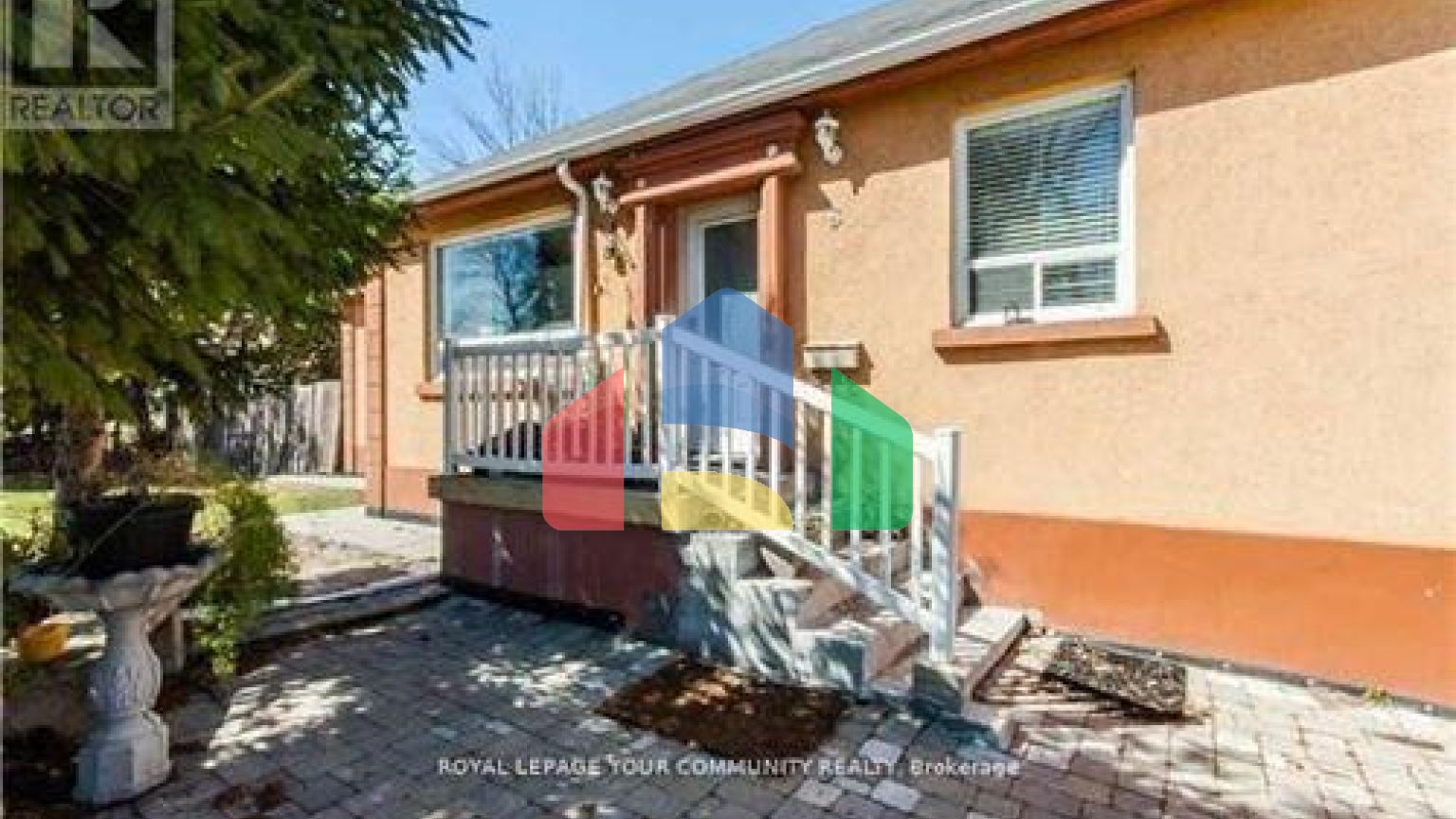 Residential - Single Family Home - Vaughan, Canada - Canada