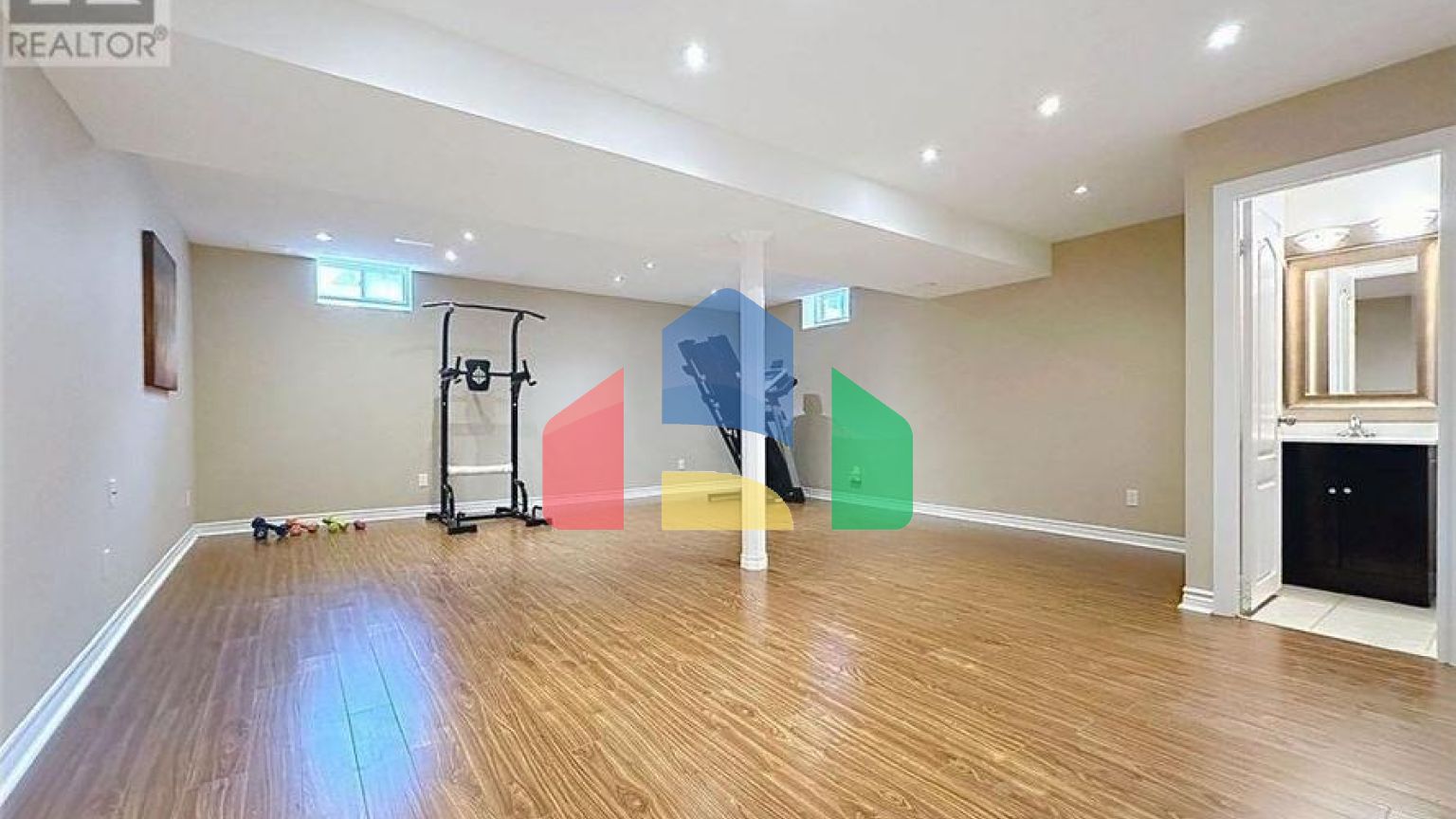 Residential - Single Family Home - Vaughan, Canada - Canada