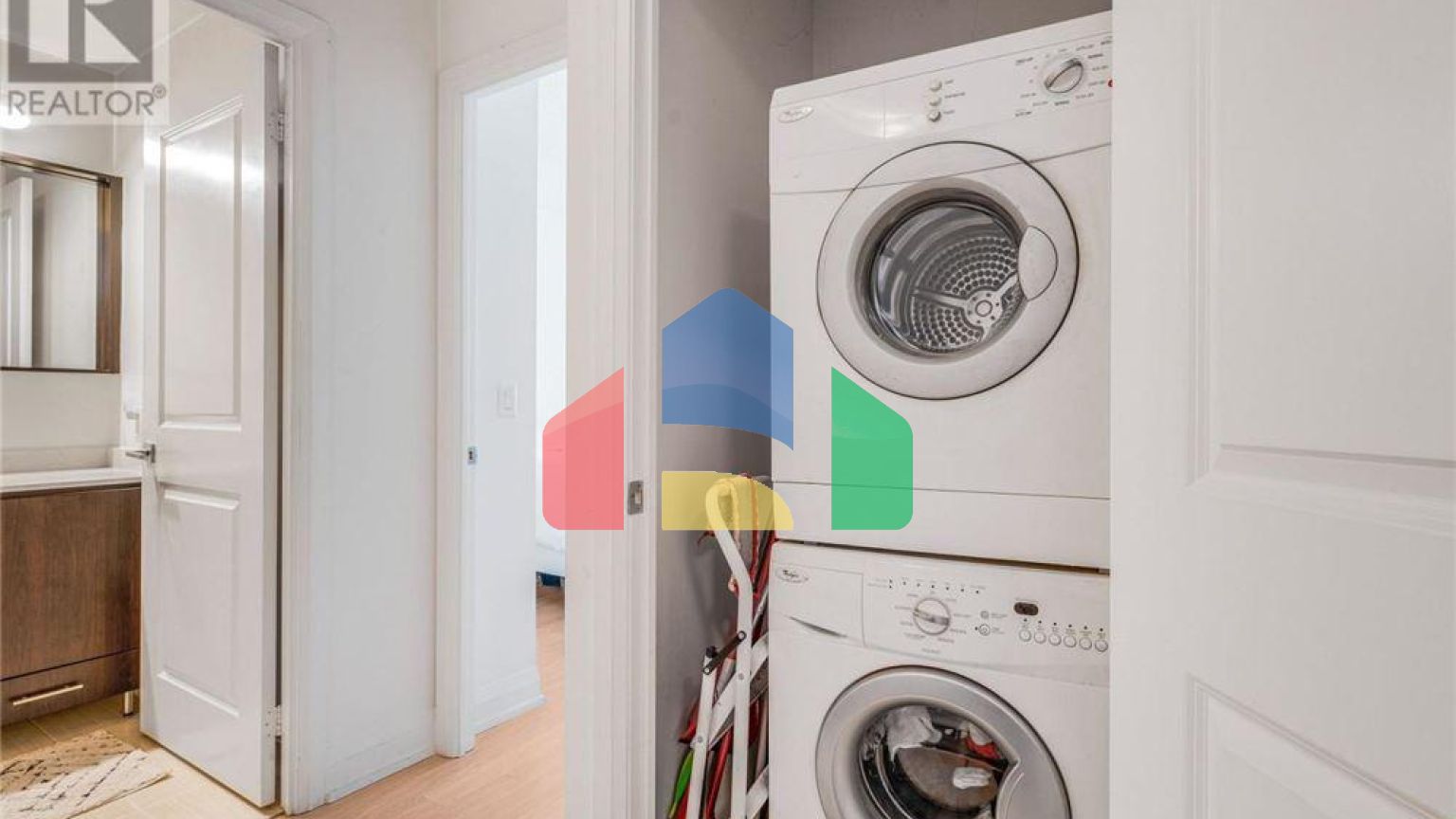 Residential - Condo/Apartment - Vaughan, Canada - Canada