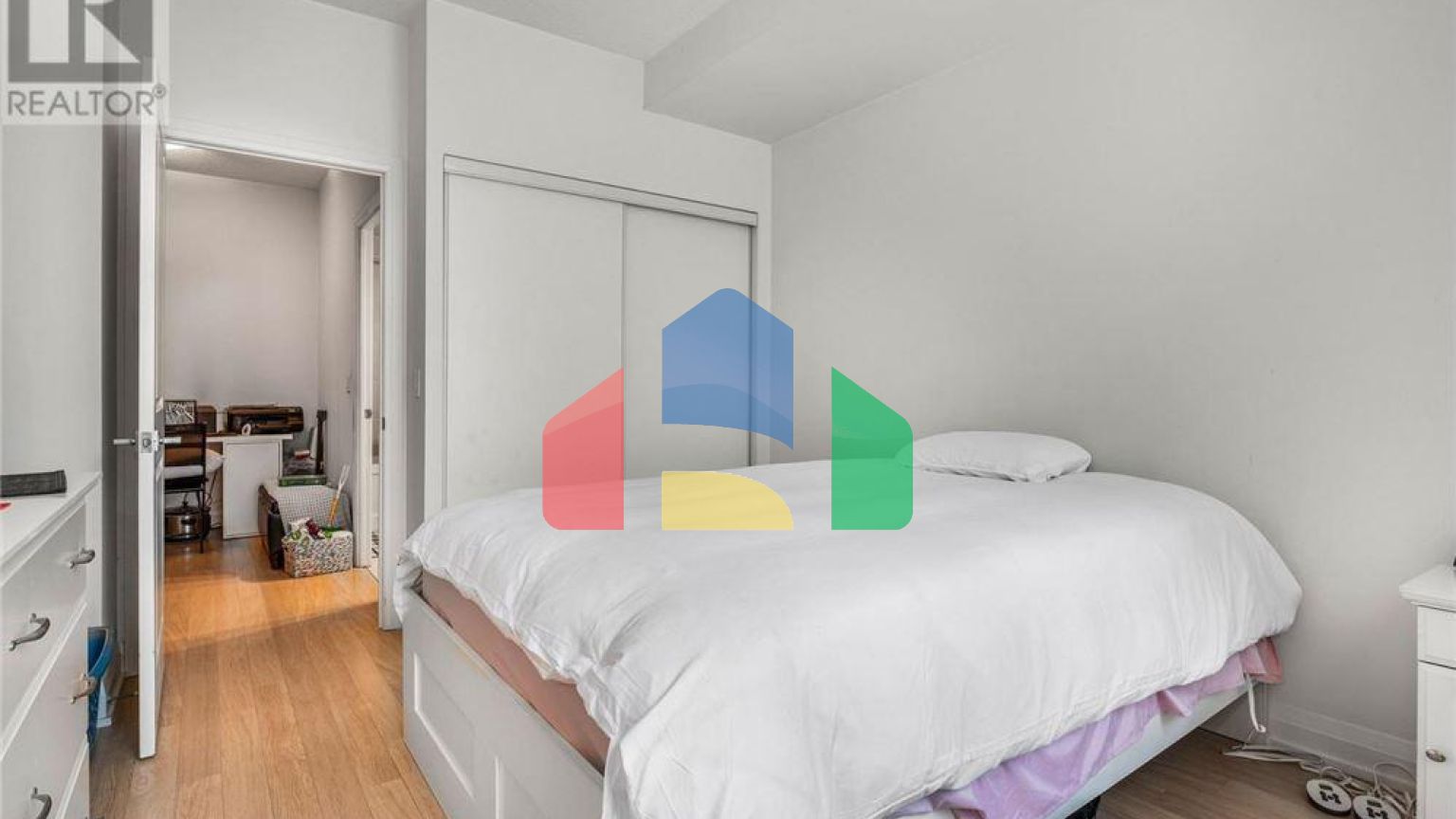 Residential - Condo/Apartment - Vaughan, Canada - Canada