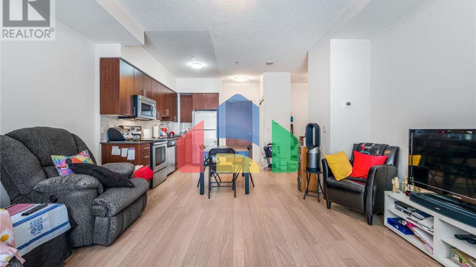 Residential - Condo/Apartment - Vaughan, Canada - Canada