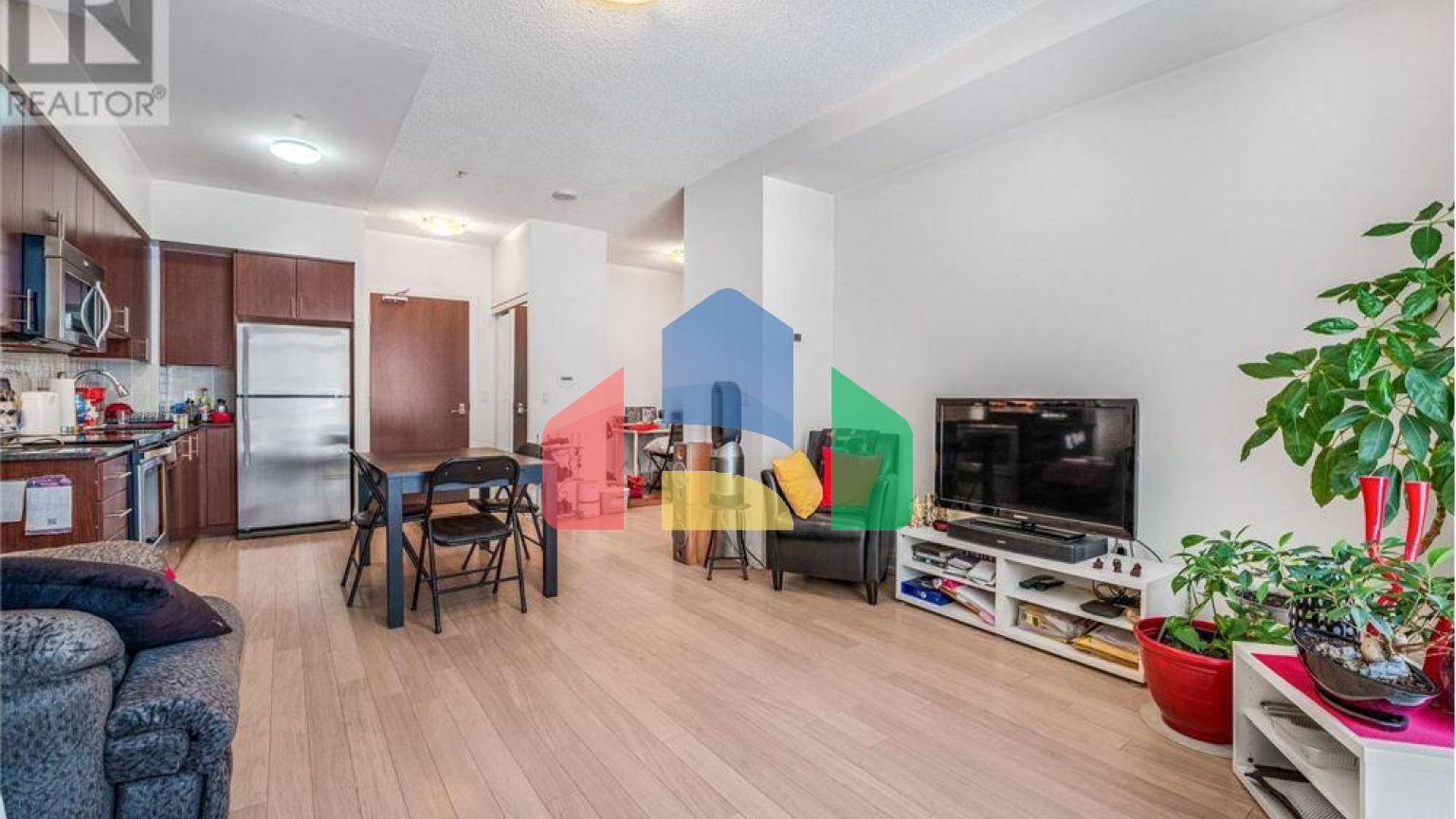 Residential - Condo/Apartment - Vaughan, Canada - Canada