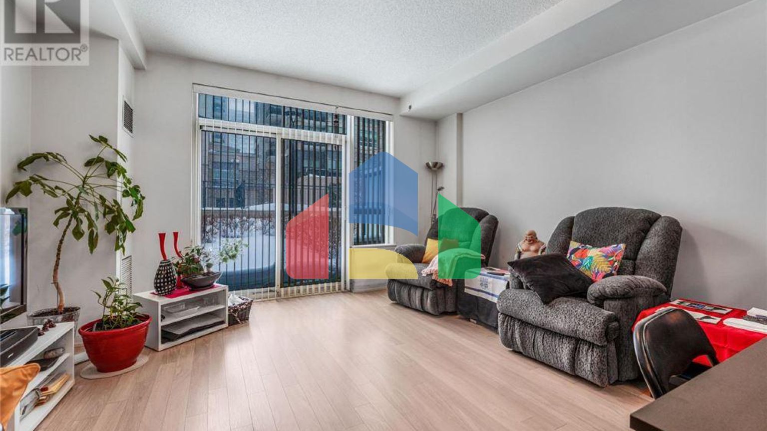 Residential - Condo/Apartment - Vaughan, Canada - Canada