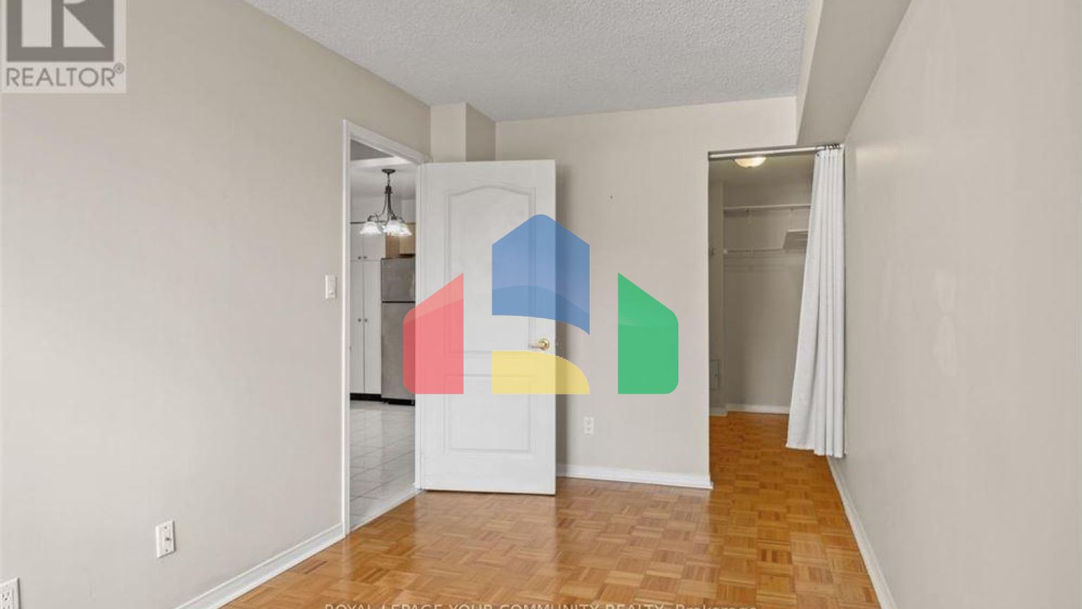 Residential - Condo/Apartment - Vaughan, Canada - Canada