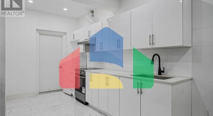 Residential - Single Family Home - Vaughan, Canada - Canada