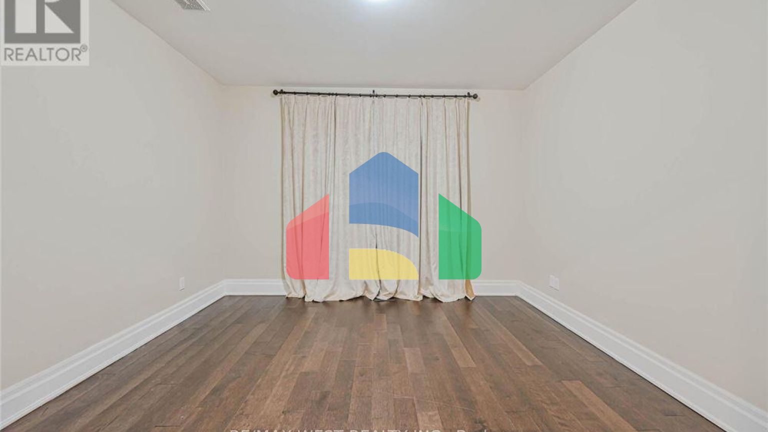 Residential - Single Family Home - Vaughan, Canada - Canada