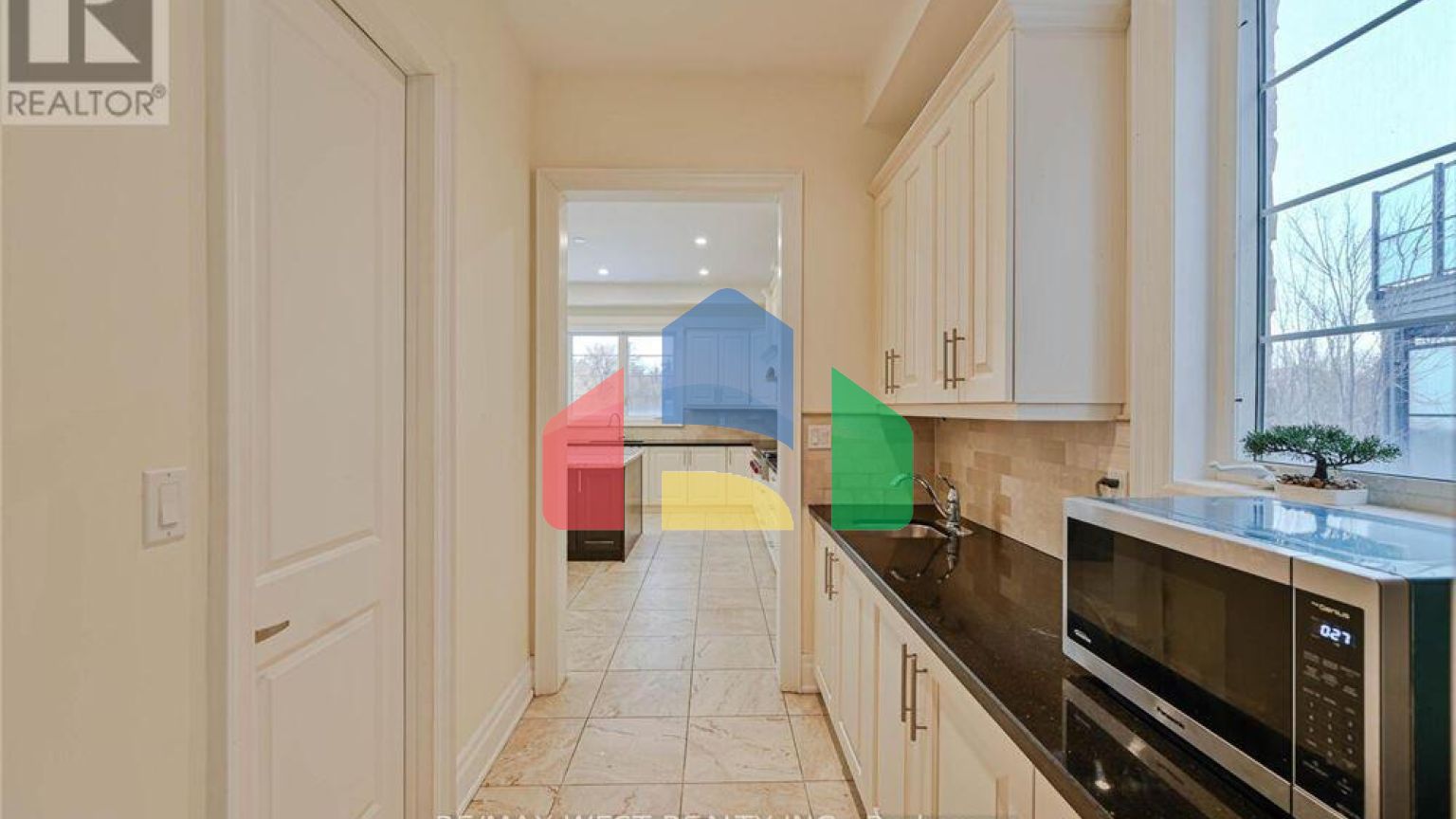 Residential - Single Family Home - Vaughan, Canada - Canada