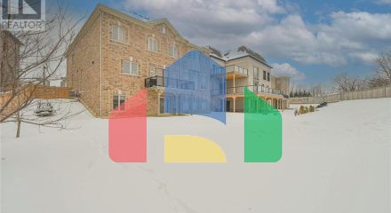 Residential - Single Family Home - Vaughan, Canada - Canada