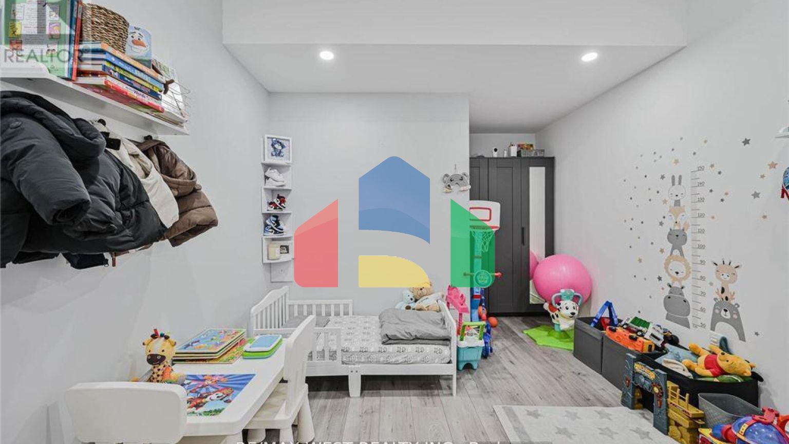 Residential - Single Family Home - Vaughan, Canada - Canada